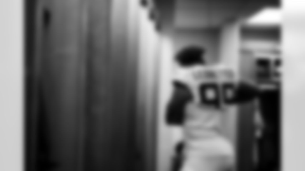 Jacksonville Jaguars vs. Tennessee Titans
DL Jeremiah Ledbetter (99)