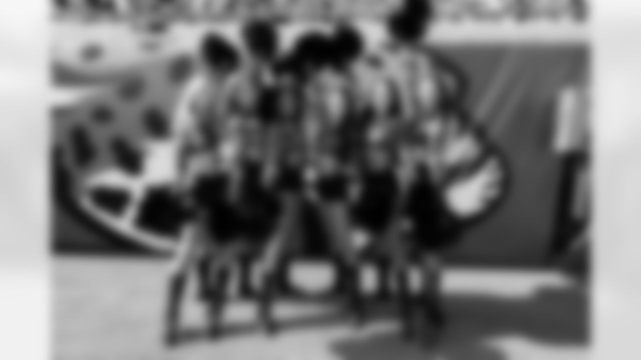 Jacksonville Jaguars vs Los Angeles Chargers