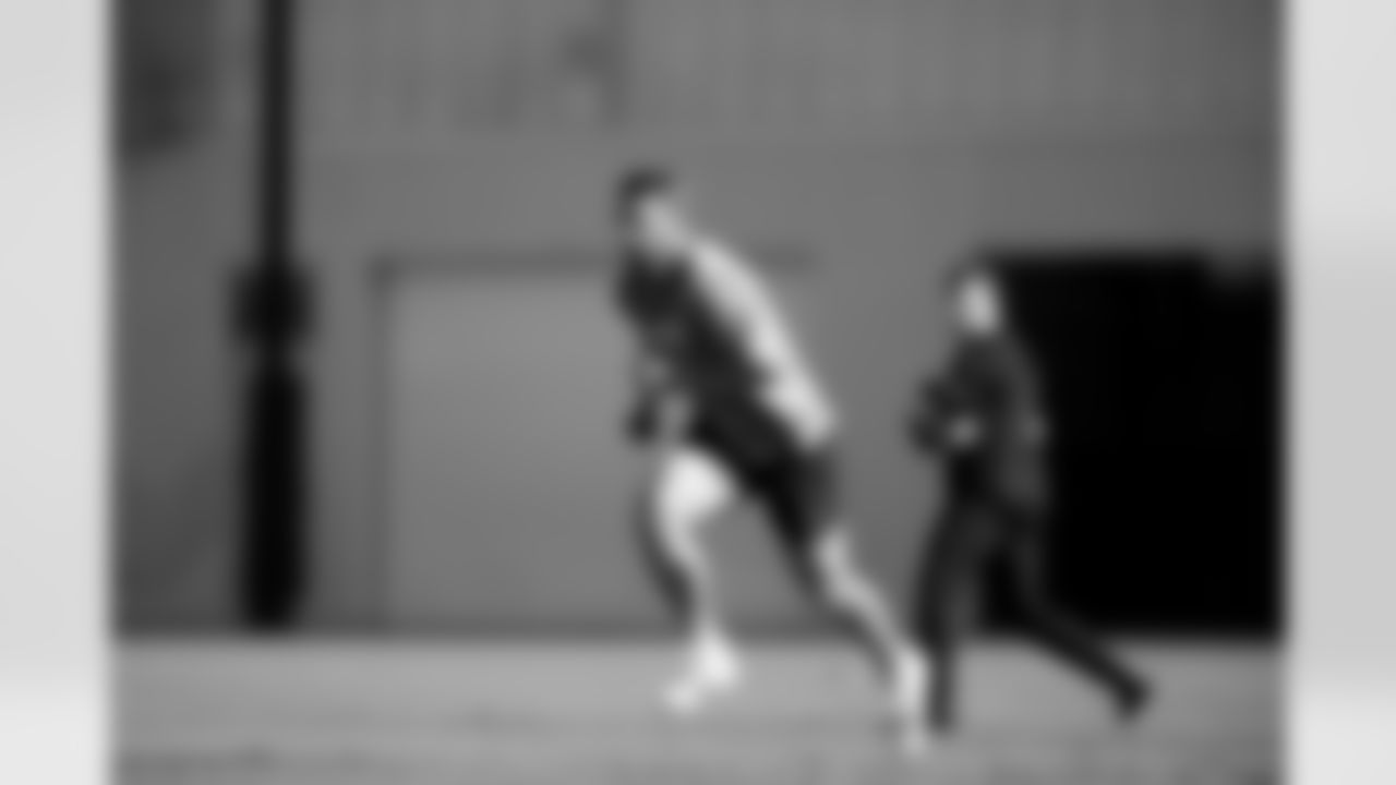 Jacksonville, Fla. — Jaguars tight end Josh Pederson during voluntary offseason workouts at the Miller Electric Center on April 24, 2024.