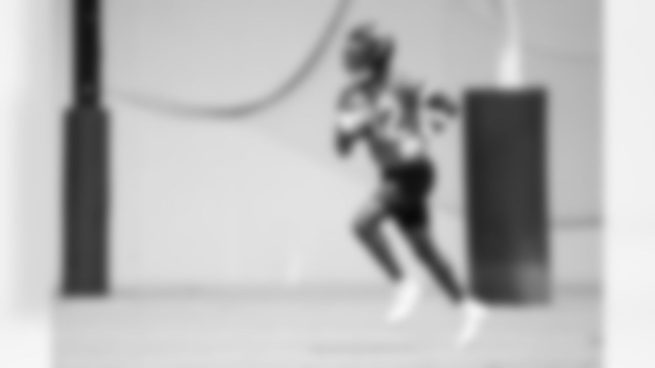 Jacksonville, Fla. — Jaguars wide receiver/defensive back Travis Hunter (12) during OTAs at the Miller Electric Center on May 19, 2025.