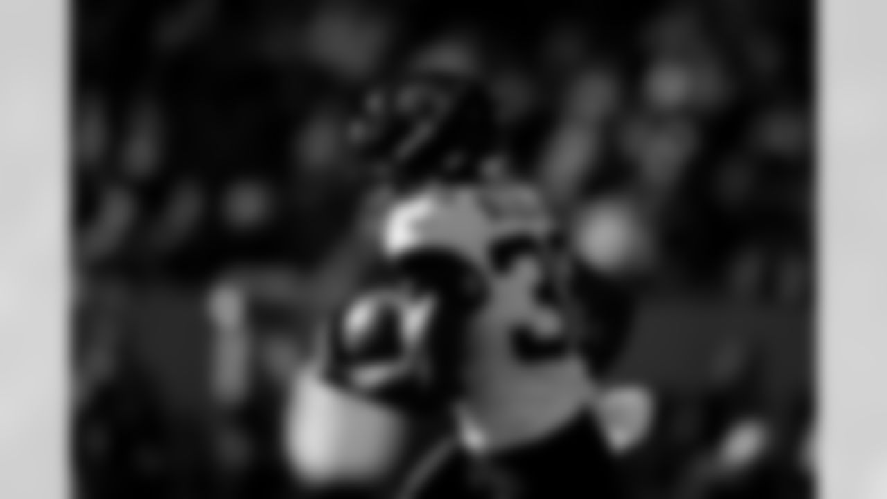 Jacksonville Jaguars vs Tennessee Titans

RB LeQuint Allen Jr. (36)