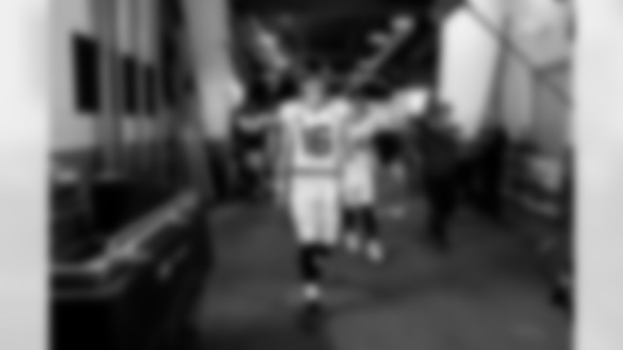 Jacksonville Jaguars vs Denver Broncos

QB Trevor Lawrence (16)