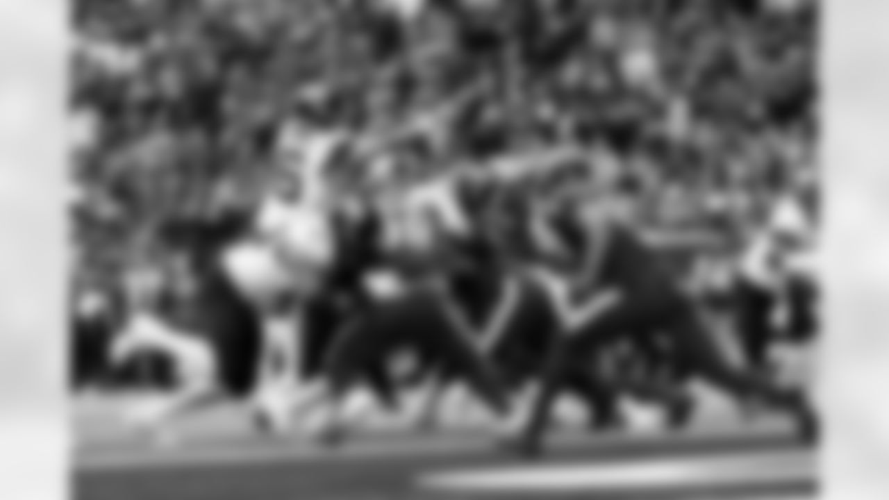 Jacksonville Jaguars vs. Houston Texans
QB Trevor Lawrence (16)