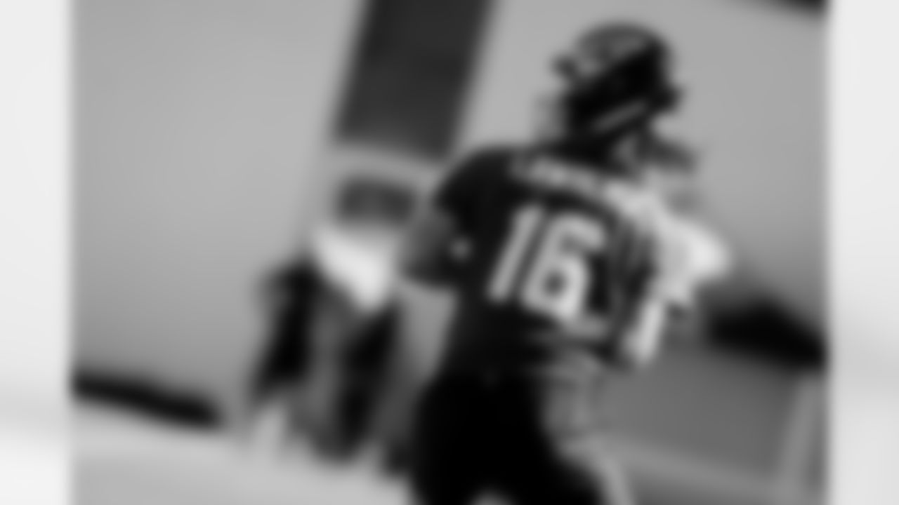 Jacksonville, Fla. — Jaguars quarterback Trevor Lawrence (16) during practice at the Miller Electric Center on November 12, 2025.