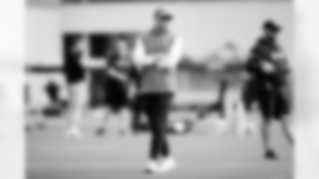 Jacksonville, Fla. — Jaguars head coach Liam Coen during practice at the Miller Electric Center on December 3, 2025.