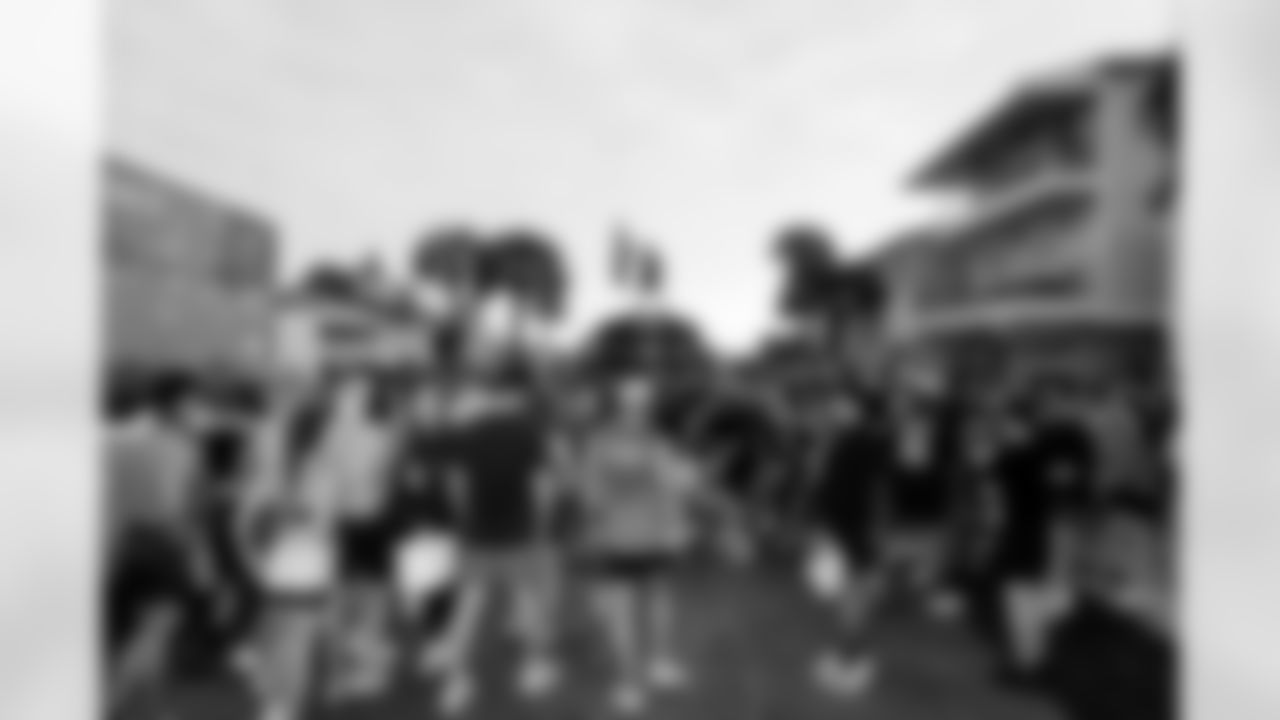 Jacksonville, Fla. — Jacksonville Jaguars Playoff Prowl at Neptune Run Crew in Neptune Beach on January 9, 2026