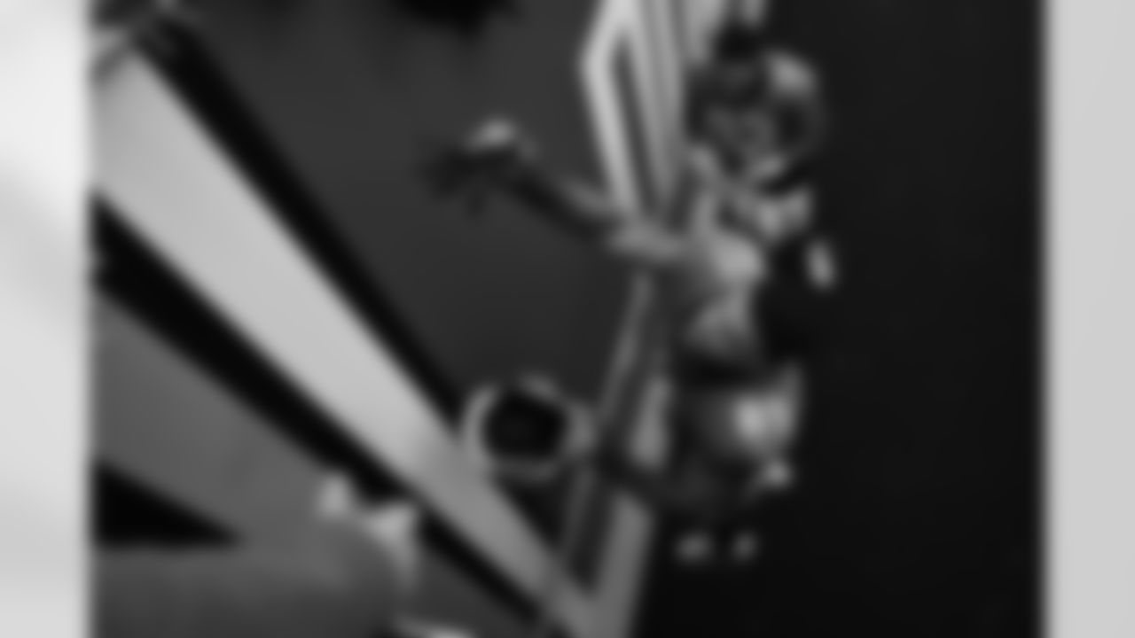 Jacksonville Jaguars vs Tennessee Titans

TE Brenton Strange (85)