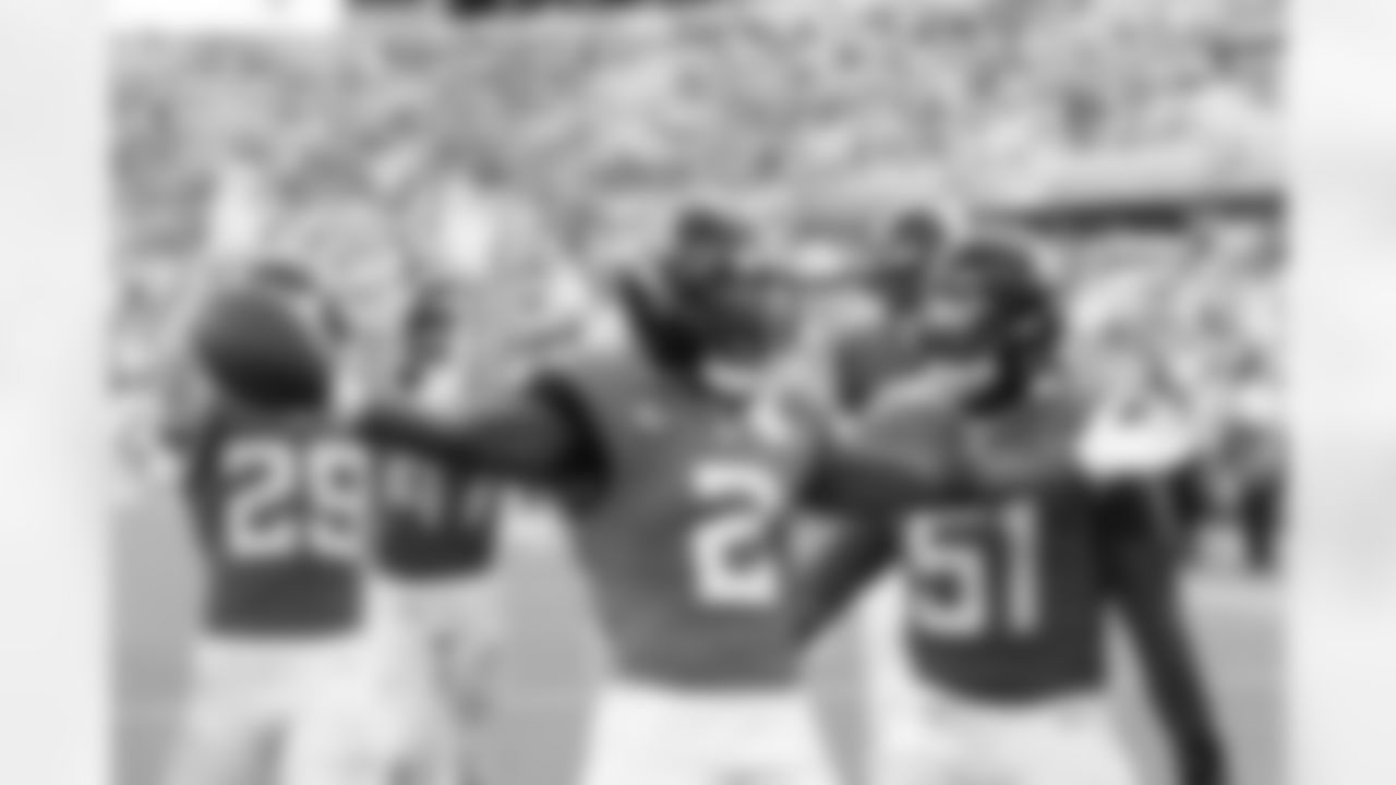 Jacksonville Jaguars vs Carolina Panthers

CB Jourdan Lewis (2)