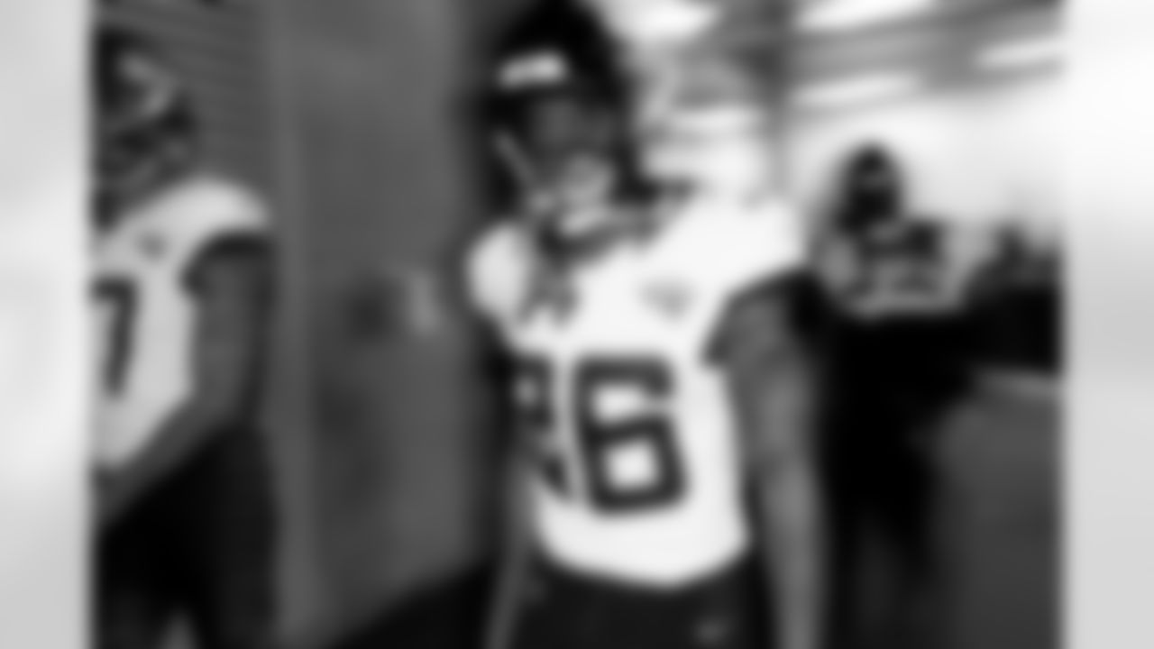 Jacksonville Jaguars vs Indianapolis Colts

RB LeQuint Allen Jr. (36)