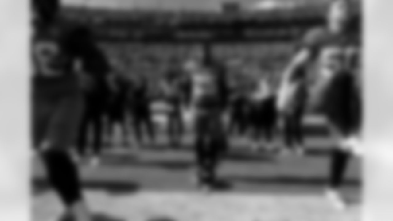 Jacksonville Jaguars vs Los Angeles Chargers
S Rayuan Lane III (25)