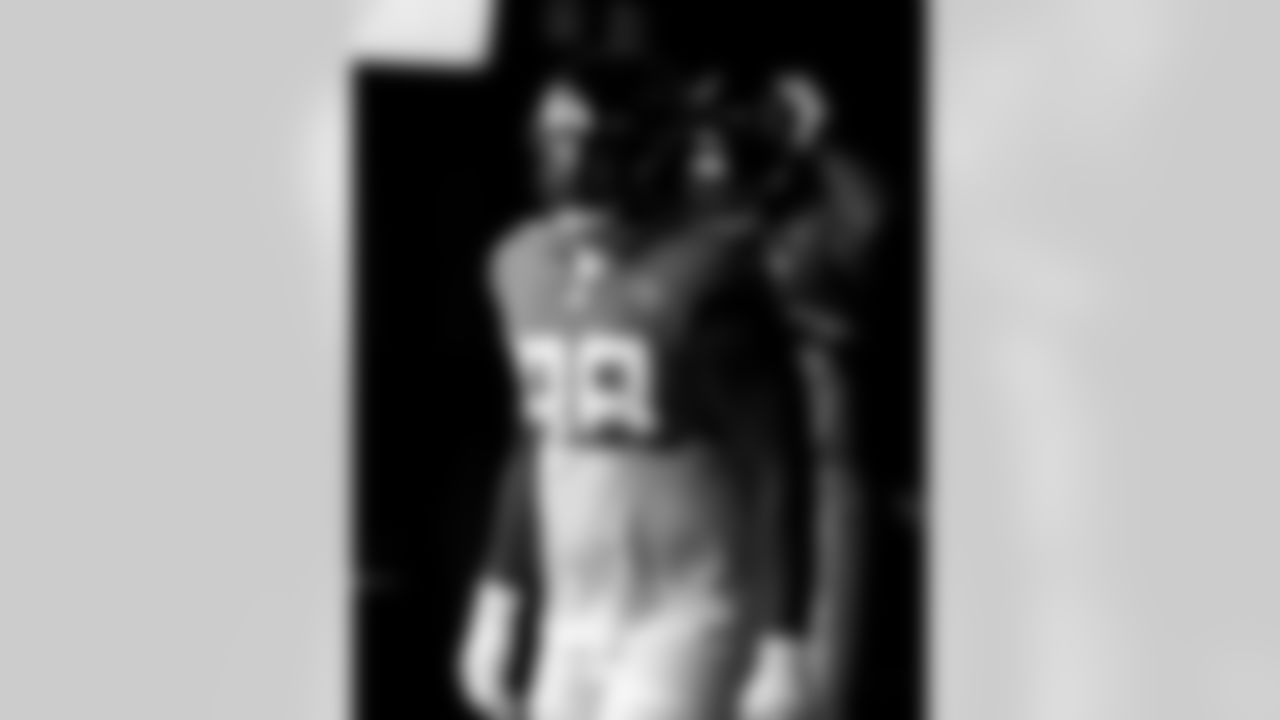 Jacksonville Jaguars vs. Pittsburgh Steelers
DT Jordan Jefferson (98)