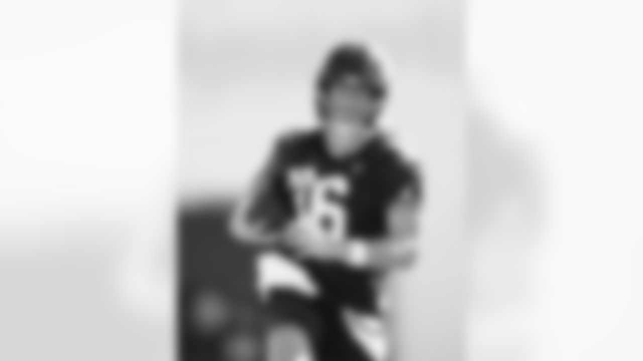 Jacksonville, Fla. — Jaguars quarterback Trevor Lawrence (16) during training camp at the Miller Electric Center on July 27, 2025.