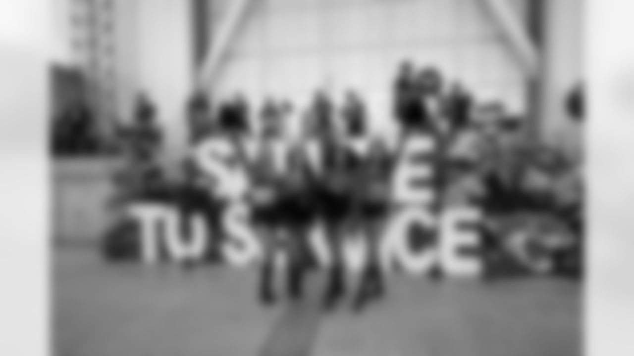 Jacksonville Jaguars vs Los Angeles Chargers