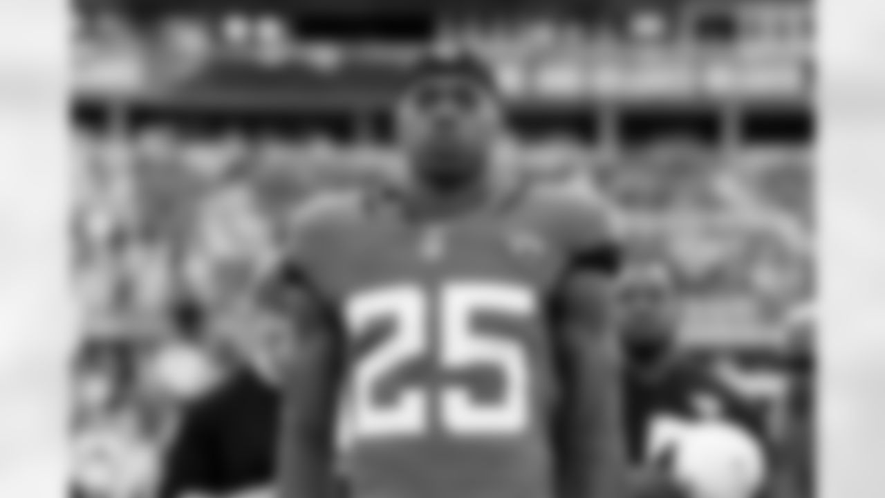 Jacksonville Jaguars vs. Pittsburgh Steelers
S Rayuan Lane III (25)