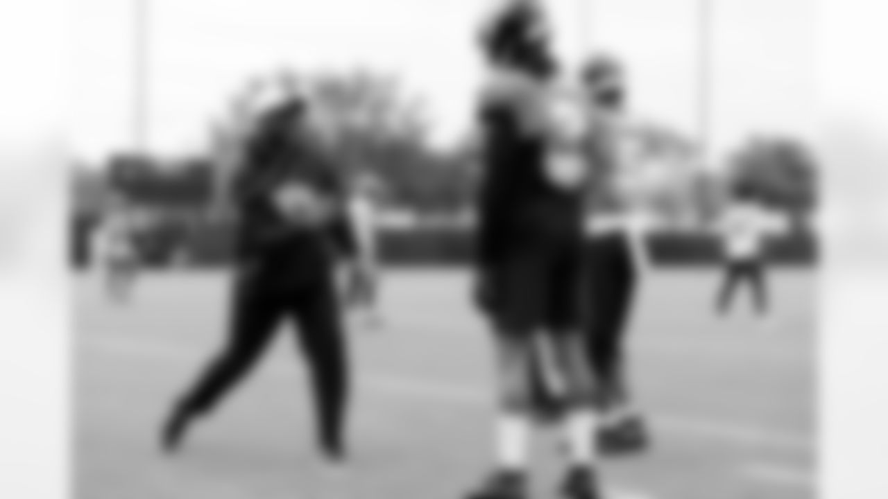 Jacksonville, Fla. — Jaguars practice at the Miller Electric Center on December 4, 2025.