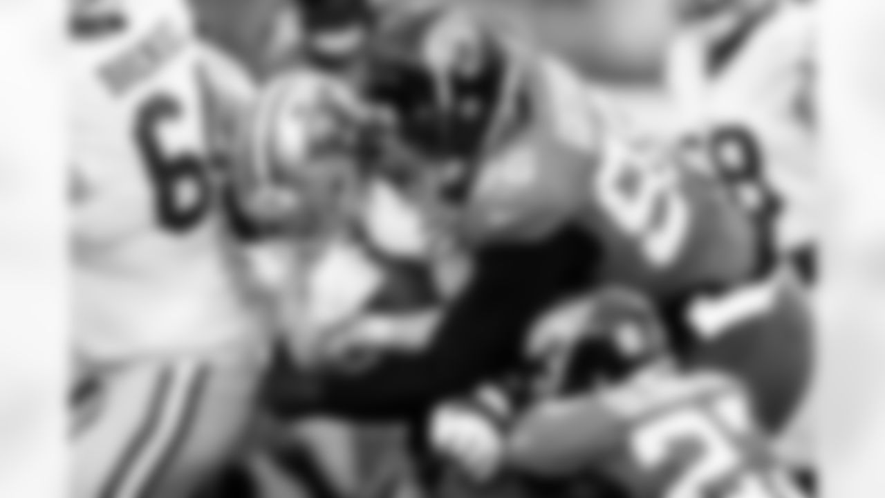 Jacksonville Jaguars vs. San Francisco 49ers
DL Adam Gotsis (96)