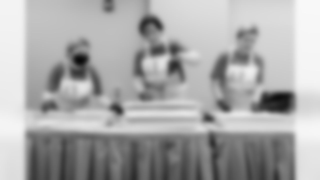 Jacksonville, Fla. — Florida Blue Senior Meal Distribution on November 24, 2025.