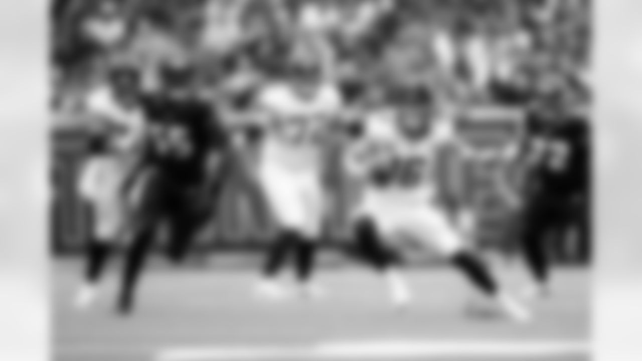 Jacksonville Jaguars vs Houston Texans

QB Trevor Lawrence (16)