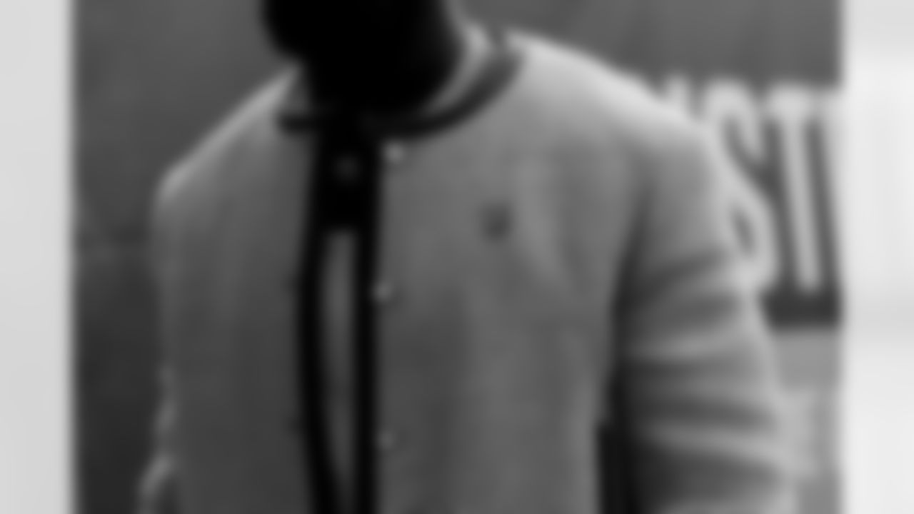 Jacksonville Jaguars vs Buffalo Bills

DE Josh Hines-Allen