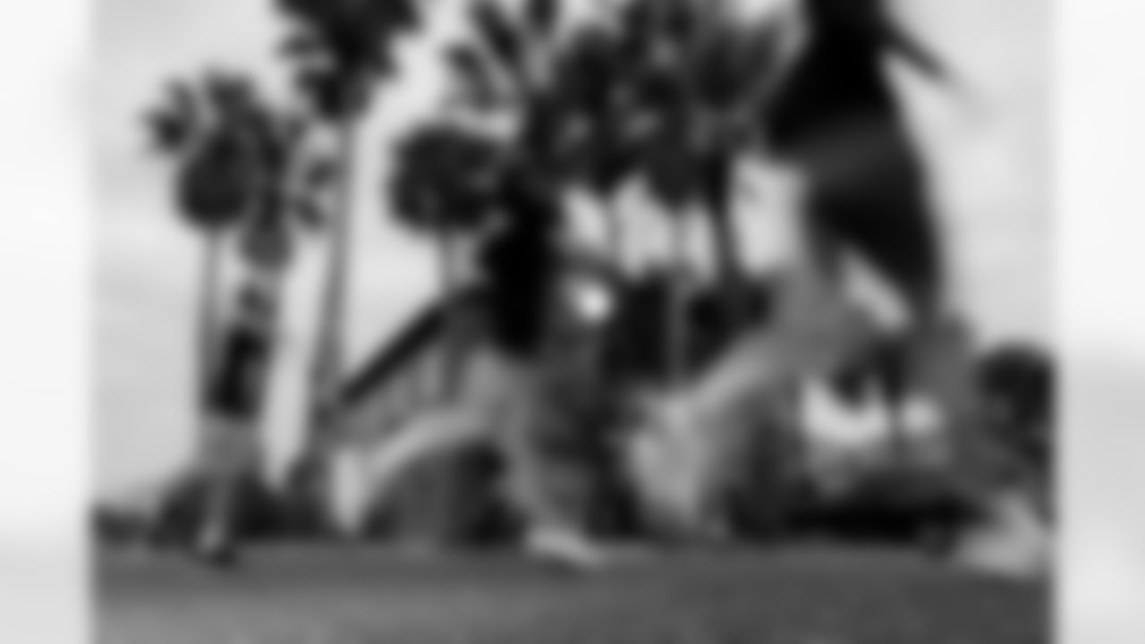 Jacksonville, Fla. — Jacksonville Jaguars Playoff Prowl at Neptune Run Crew in Neptune Beach on January 9, 2026