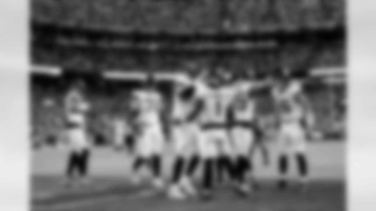 Jacksonville Jaguars vs Denver Broncos

RB Travis Etienne Jr. (1)