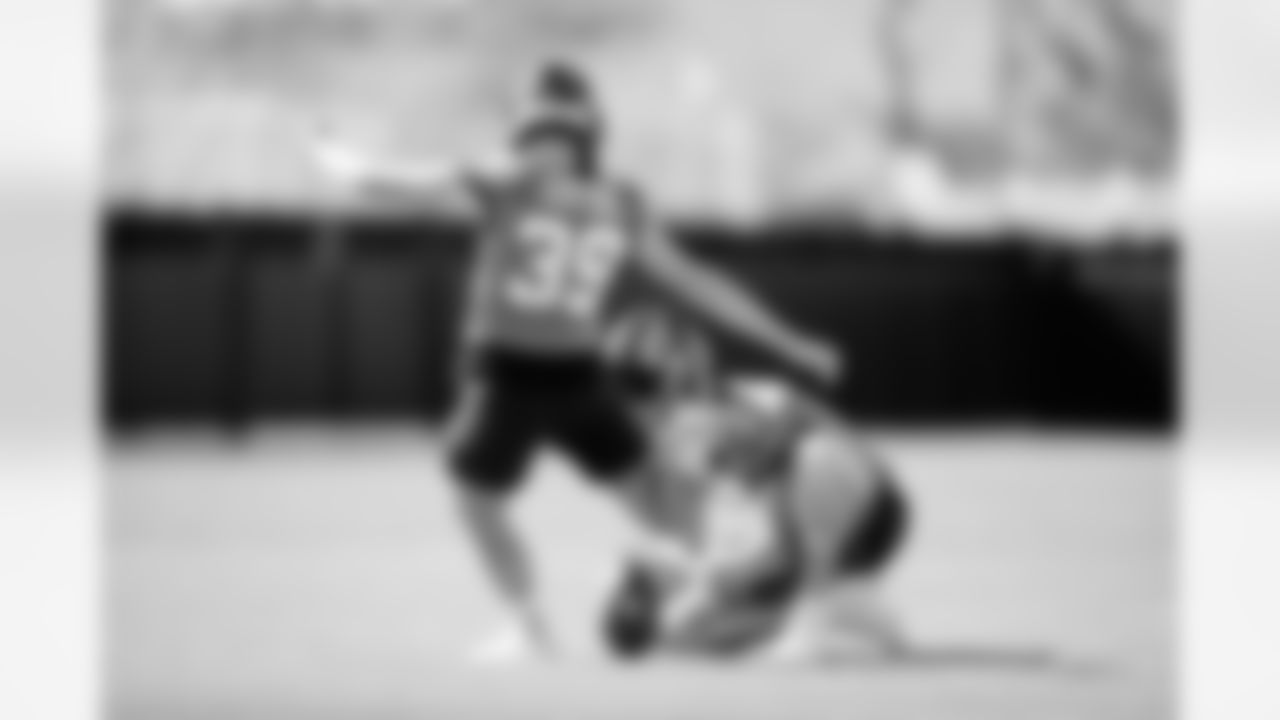 Jacksonville, Fla. — Jaguars kicker Cam Little (39) during practice at the Miller Electric Center on November 5, 2025.