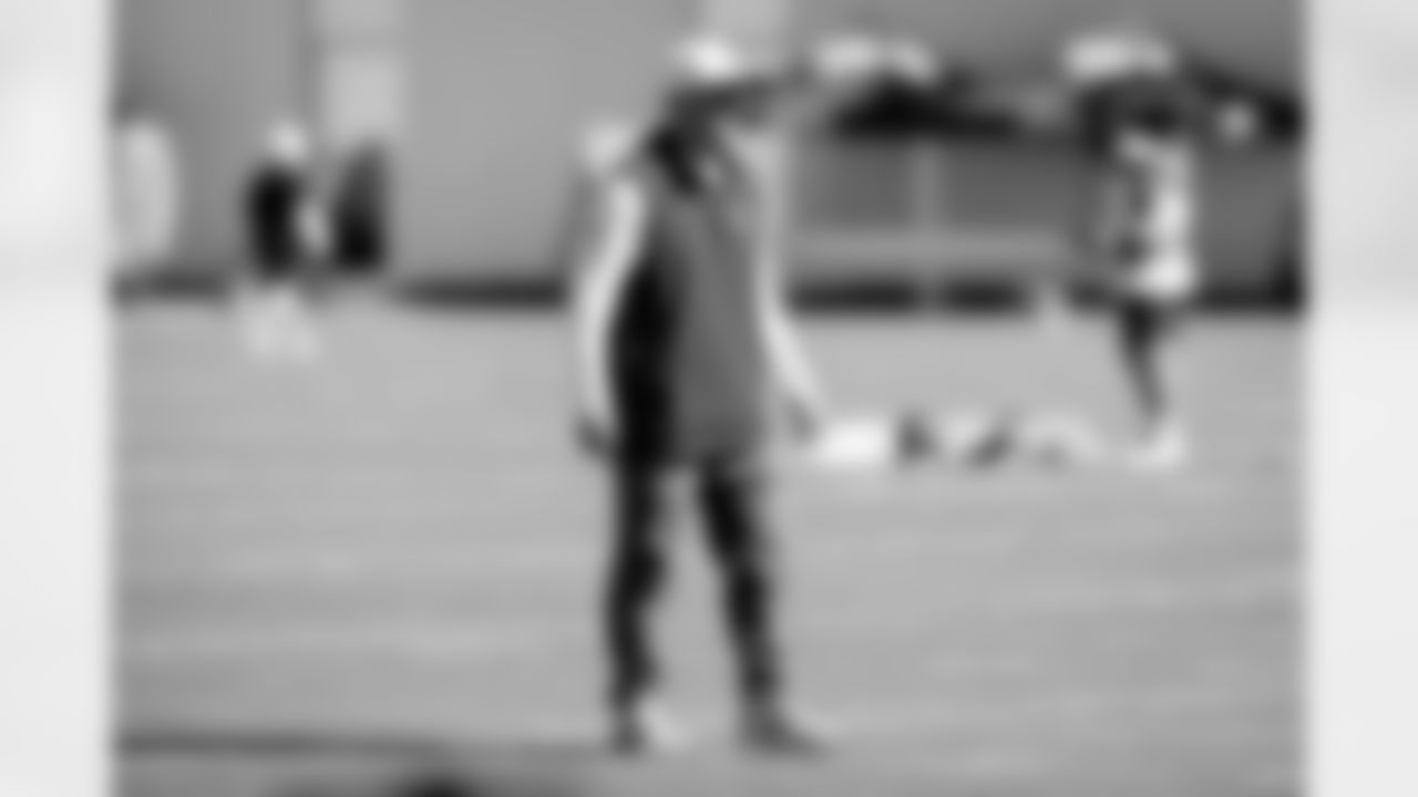 Jacksonville, Fla. — Jaguars defensive coordinator Anthony Campanile during practice at the Miller Electric Center on November 12, 2025.