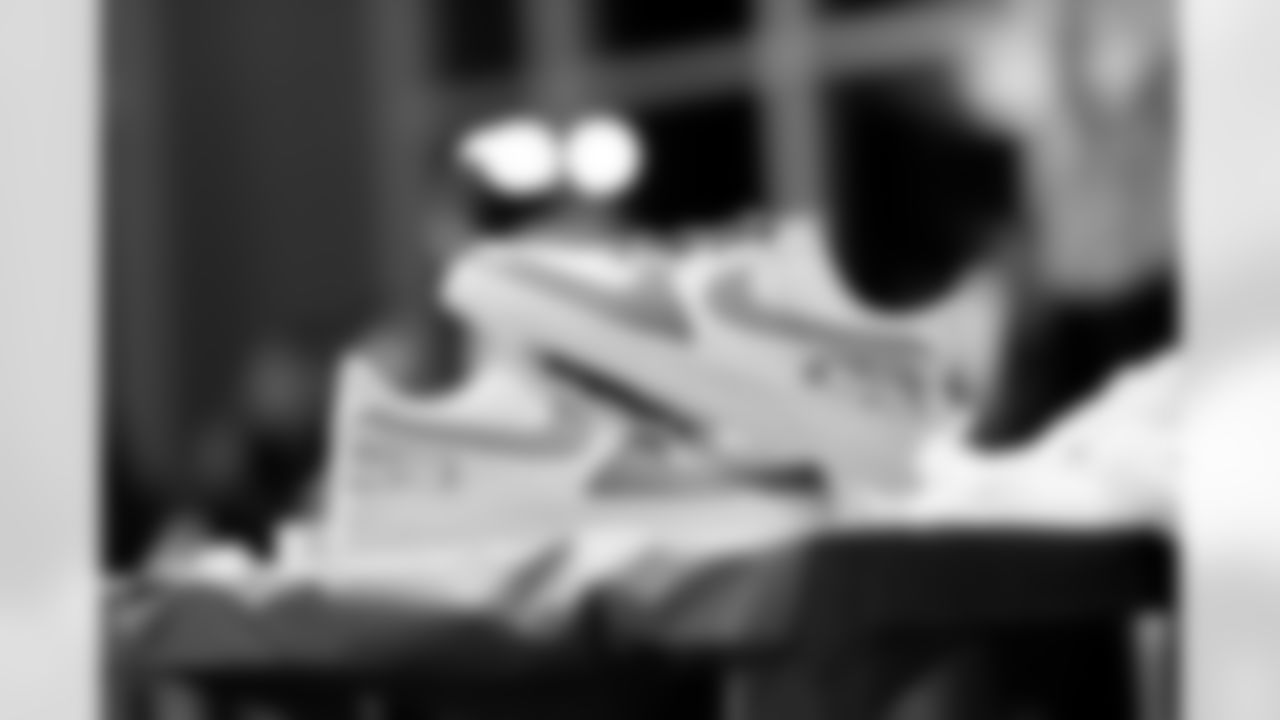 2023_0104_KickingItWithSoles_125