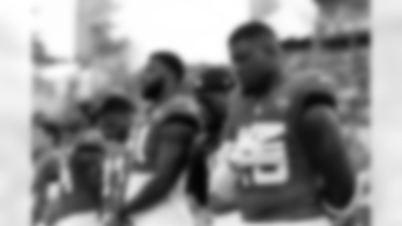 Jacksonville Jaguars vs. Pittsburgh Steelers
TE Quintin Morris (45)