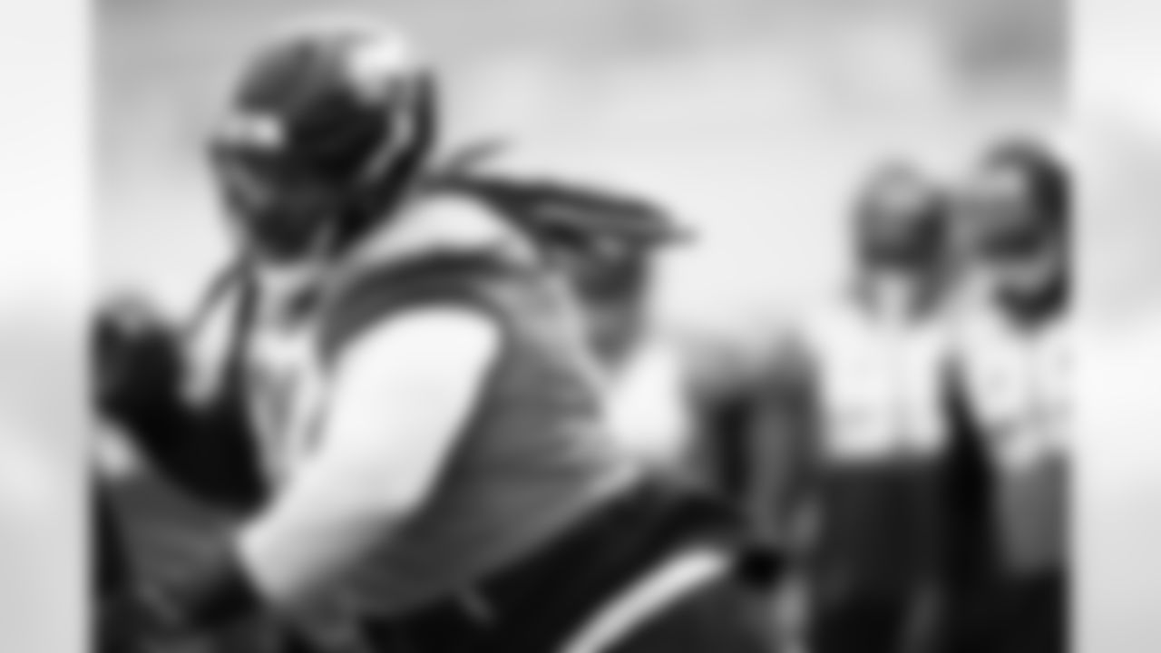 Jacksonville, Fla. — Jaguars defensive tackle DaVon Hamilton (52) during practice at the Miller Electric Center on November 27, 2025.