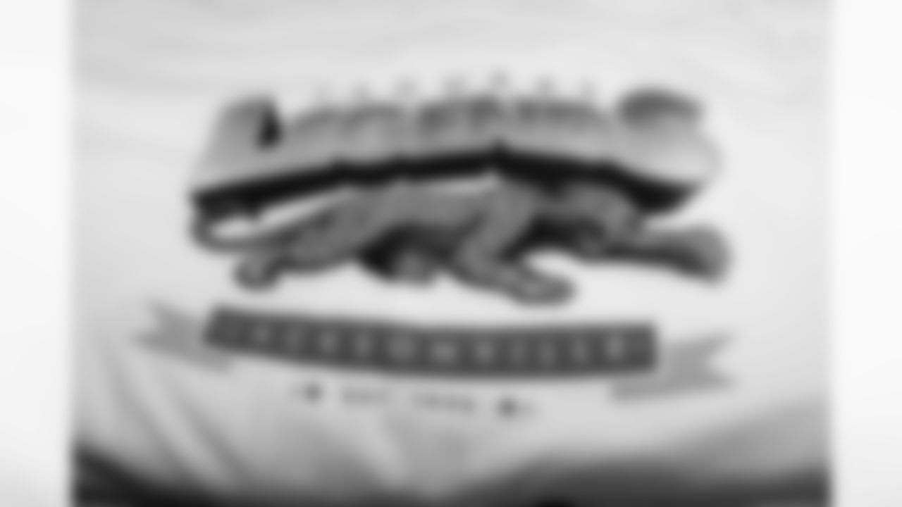 Jacksonville Beach, Fla. — Legends Weekend Friday Dinner at Sandbar Jax Bch on December 5, 2025.