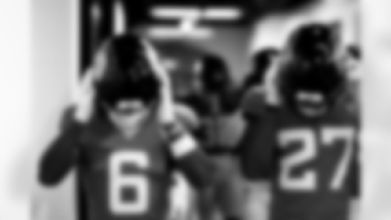 Jacksonville Jaguars vs. Kansas City Chiefs
S Darnell Savage (6) and CB Amani Oruwariye (27)