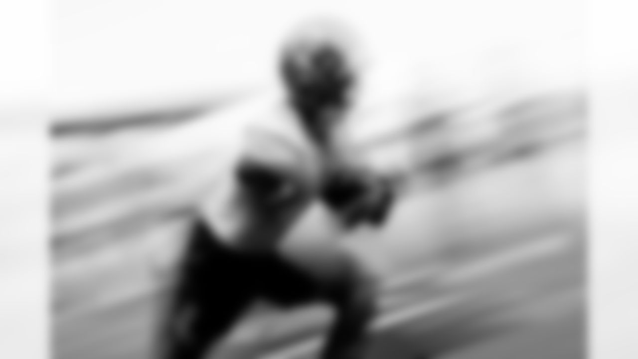 Jacksonville, Fla. — Jaguars running back Travis Etienne Jr. (1) during training camp at the Miller Electric Center on August 19, 2025.