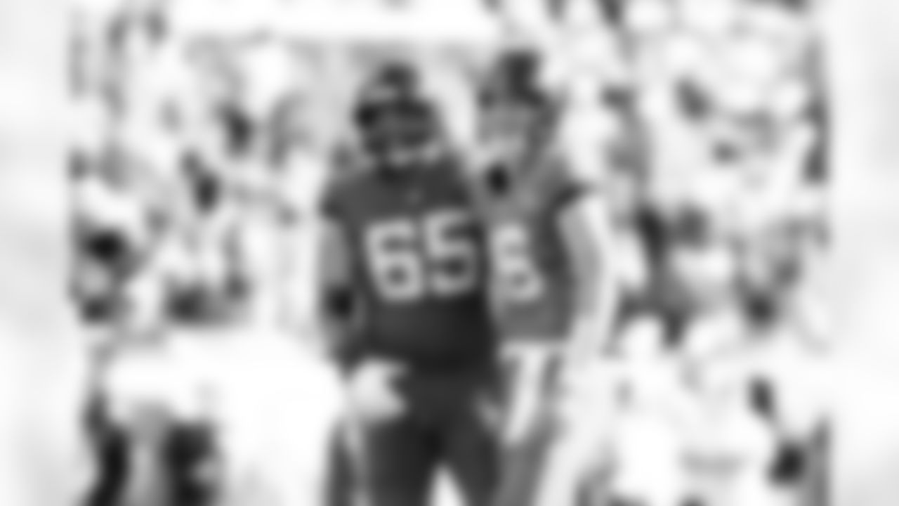 Jacksonville Jaguars vs New York Jets
OL Patrick Mekari (65) and QB Trevor Lawrence (16)