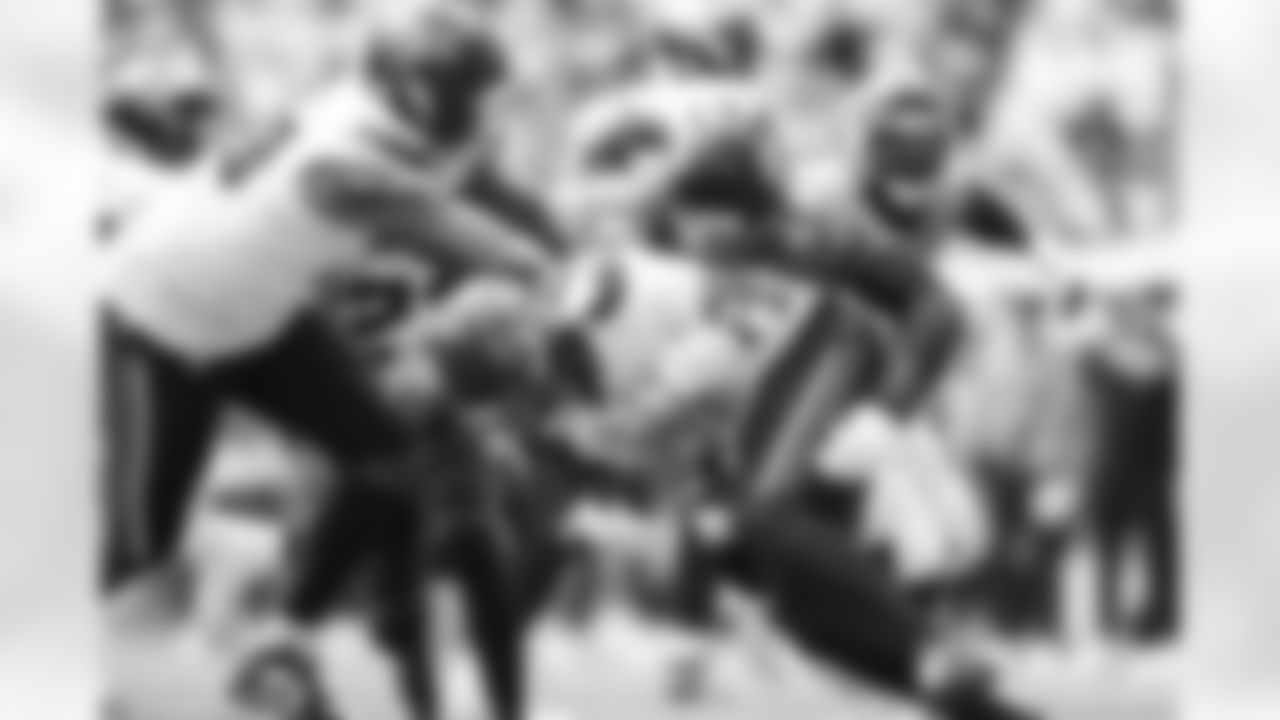 Jacksonville Jaguars vs Houston Texans

DE Travon Walker (44)