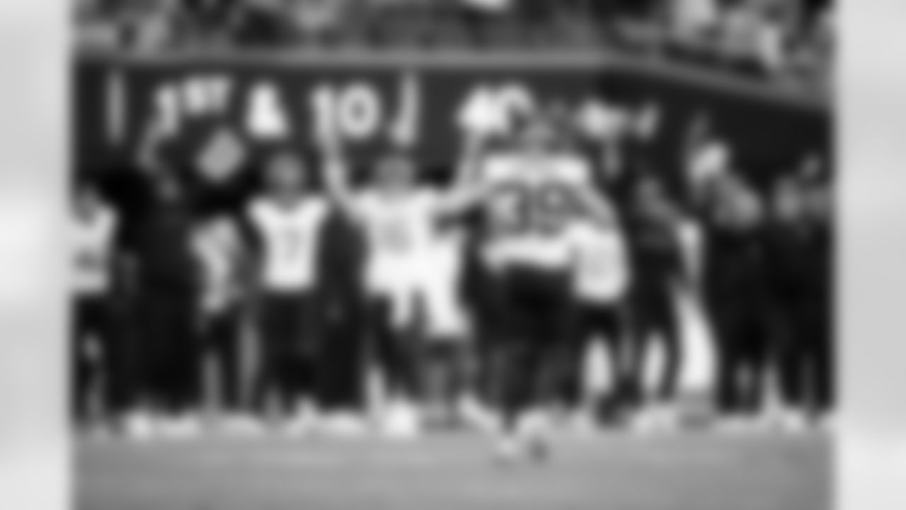 Jacksonville Jaguars vs Las Vegas Raiders

K Cam Little (39)