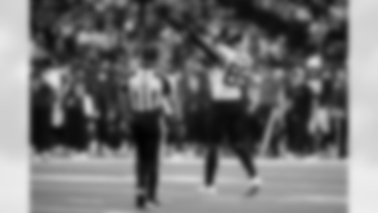 Jacksonville Jaguars vs Indianapolis Colts

TE Brenton Strange (85)