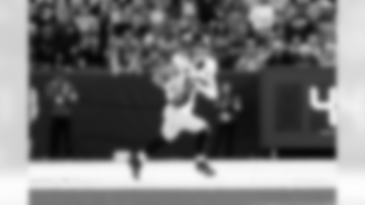 Jacksonville Jaguars vs Denver Broncos

QB Trevor Lawrence (16)