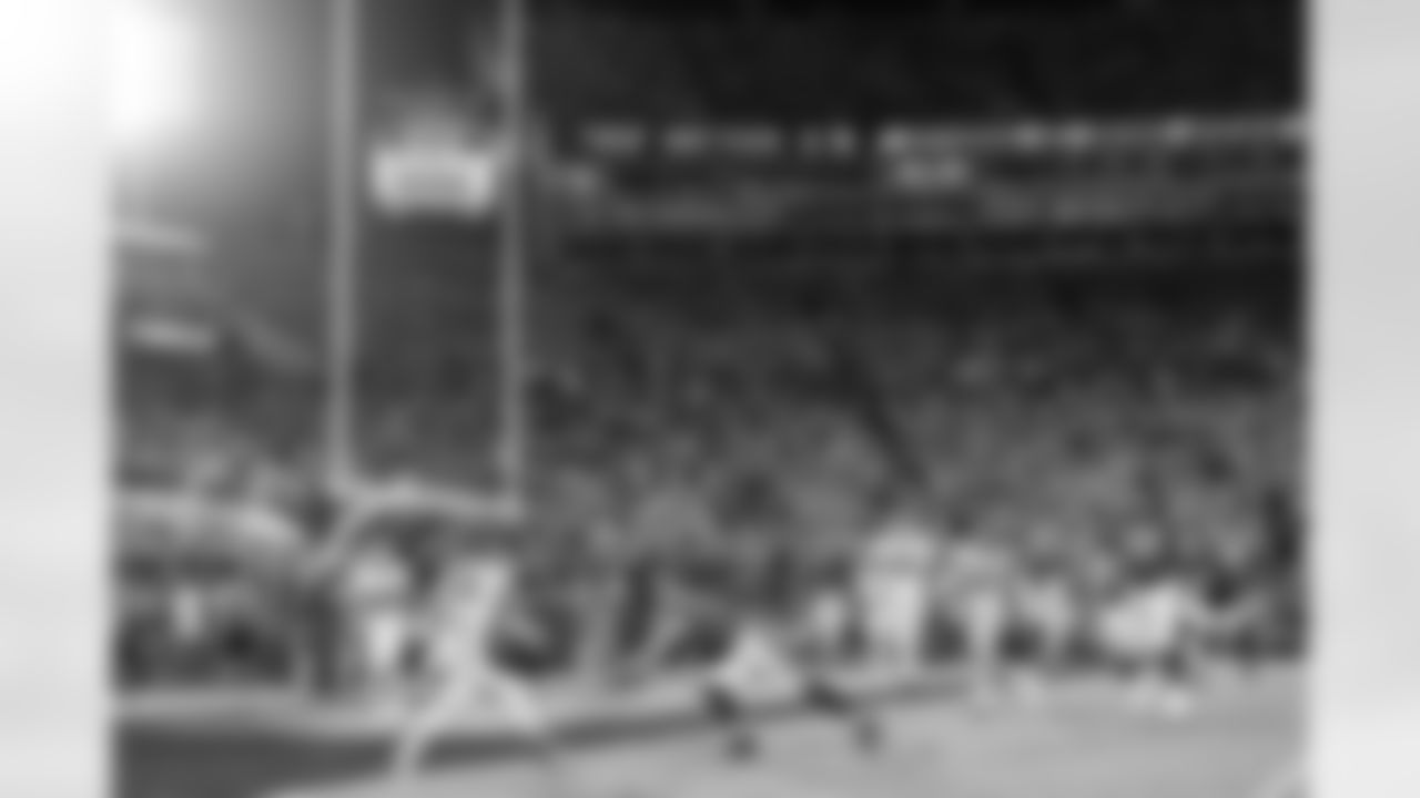 Jacksonville Jaguars vs Kansas City Chiefs

QB Trevor Lawrence (16)