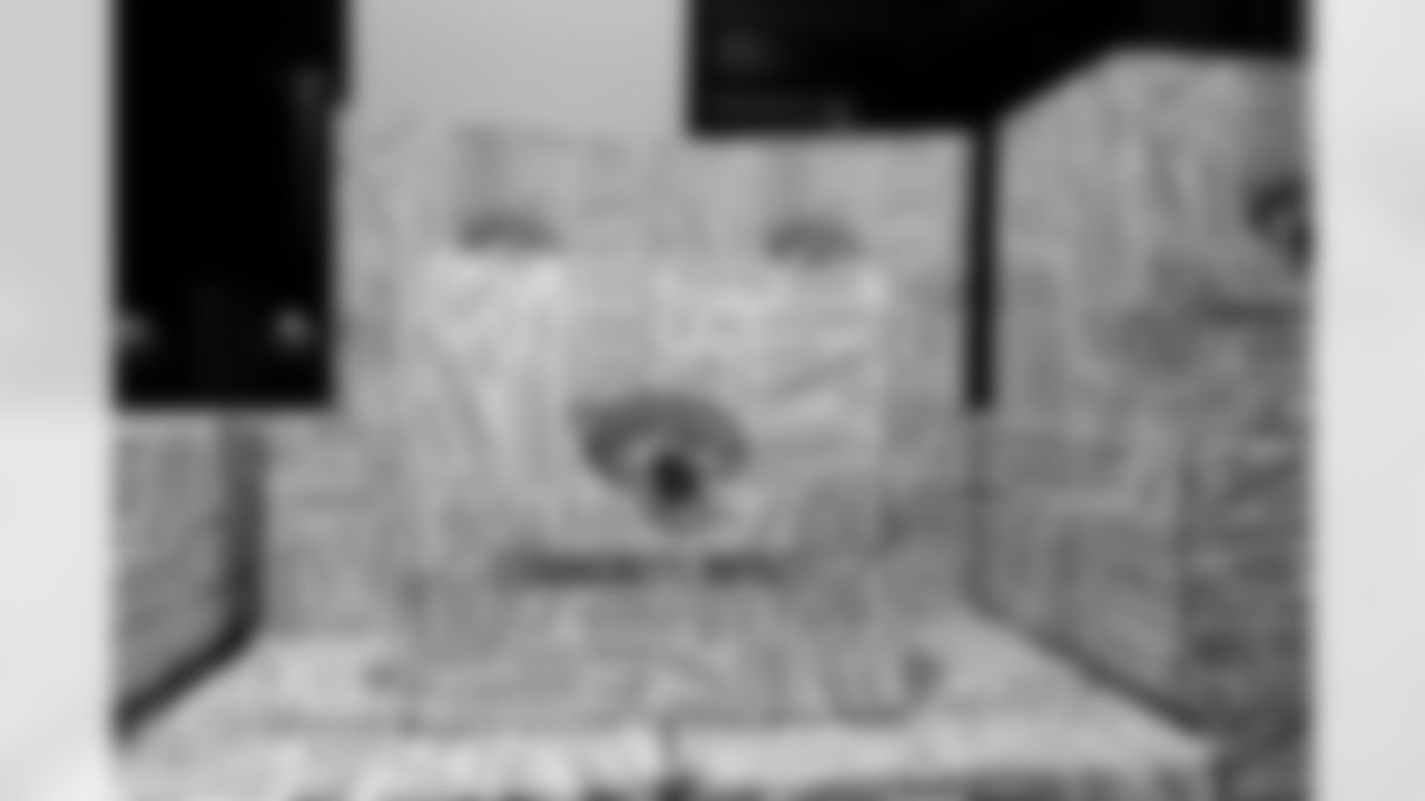 Jacksonville Beach, Fla. — Legends Weekend Friday Dinner at Sandbar Jax Bch on December 5, 2025.