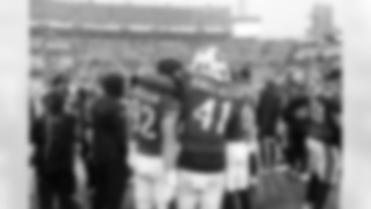 Jacksonville Jaguars vs Indianapolis Colts

DL Danny Striggow (92) and DE Josh Hines-Allen (41)