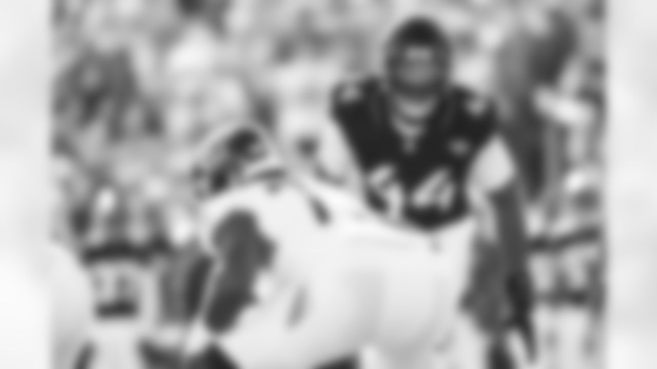 Jacksonville Jaguars vs. Tennessee Titans

OLB Travon Walker (44)