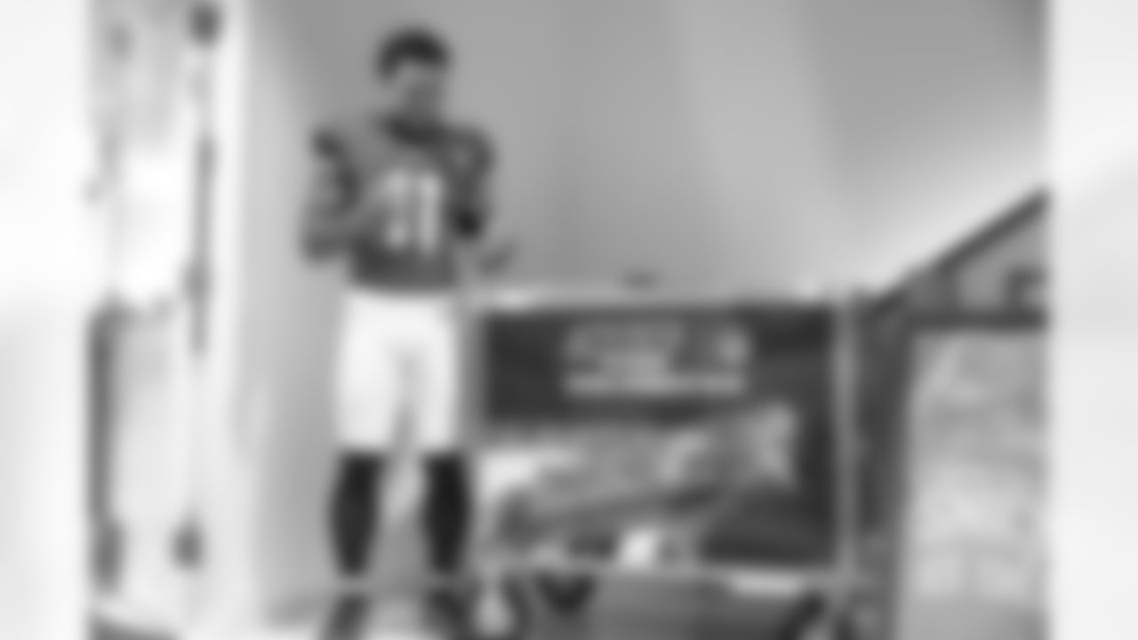 Jacksonville, Fla. — A behind-the-scenes image of wide receiver Parker Washington (11) during media day at EverBank Stadium on Monday, June 8, 2025.
