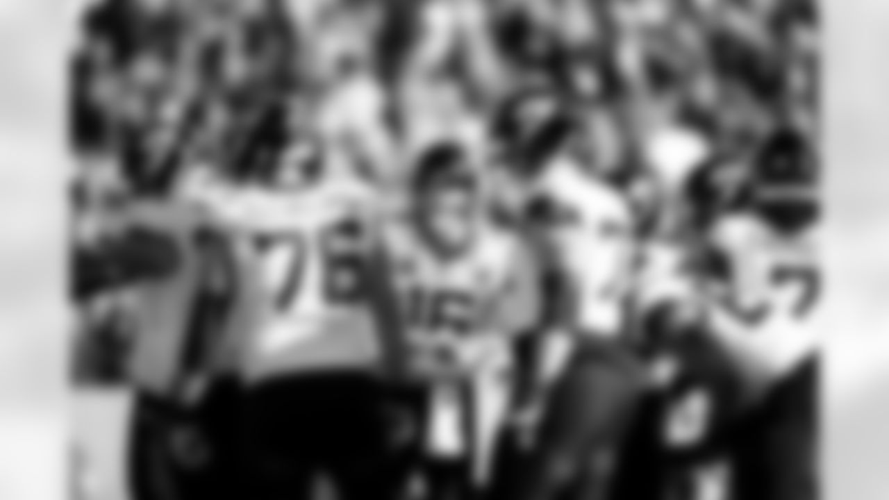 Jacksonville Jaguars vs Tennessee Titans

QB Trevor Lawrence (16)