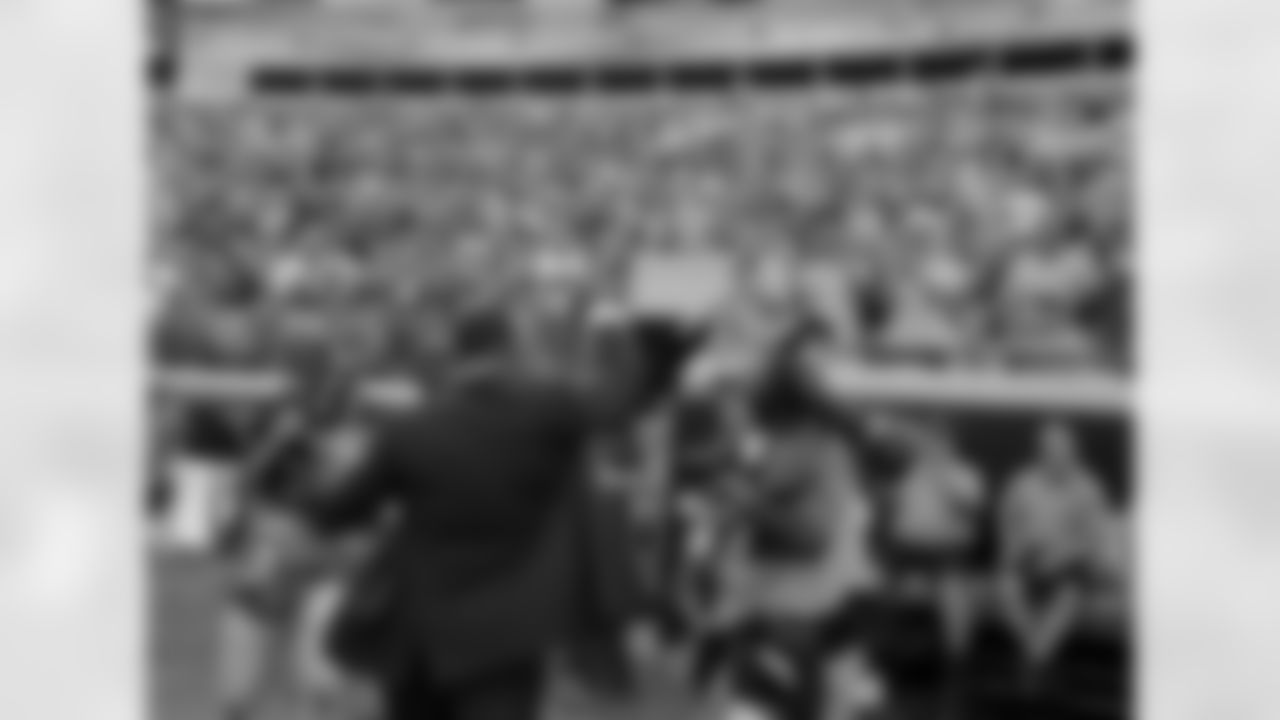 Former Jacksonville Jaguars running back Fred Taylor acknowledges the crowd's applause with a fist pump as he exits the field following his induction ceremony into the Pride of the Jaguars at halftime against the Cincinnati Bengals Sunday September 30, 2012 at EverBank Field Field in Jacksonville, Fl. (Rick Wilson/Jacksonville Jaguars)