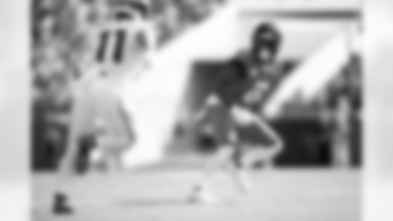 Jacksonville Jaguars vs Seattle Seahawks
CB Jourdan Lewis (2)