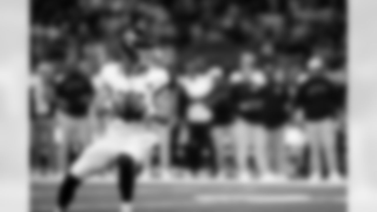 Jacksonville Jaguars vs New Orleans Saints
QB Trevor Lawrence (16)
