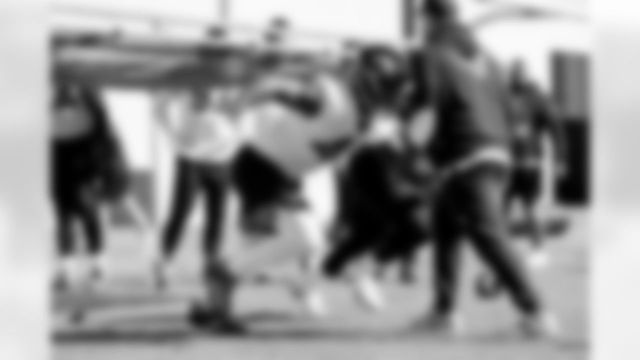 Jacksonville, Fla. — Jaguars defensive end Josh Hines-Allen (41) during practice at the Miller Electric Center on January 1, 2026.