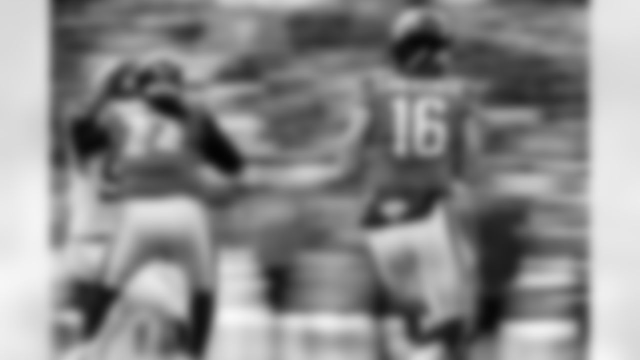 Jacksonville Jaguars vs Tennessee Titans

QB Trevor Lawrence (16)