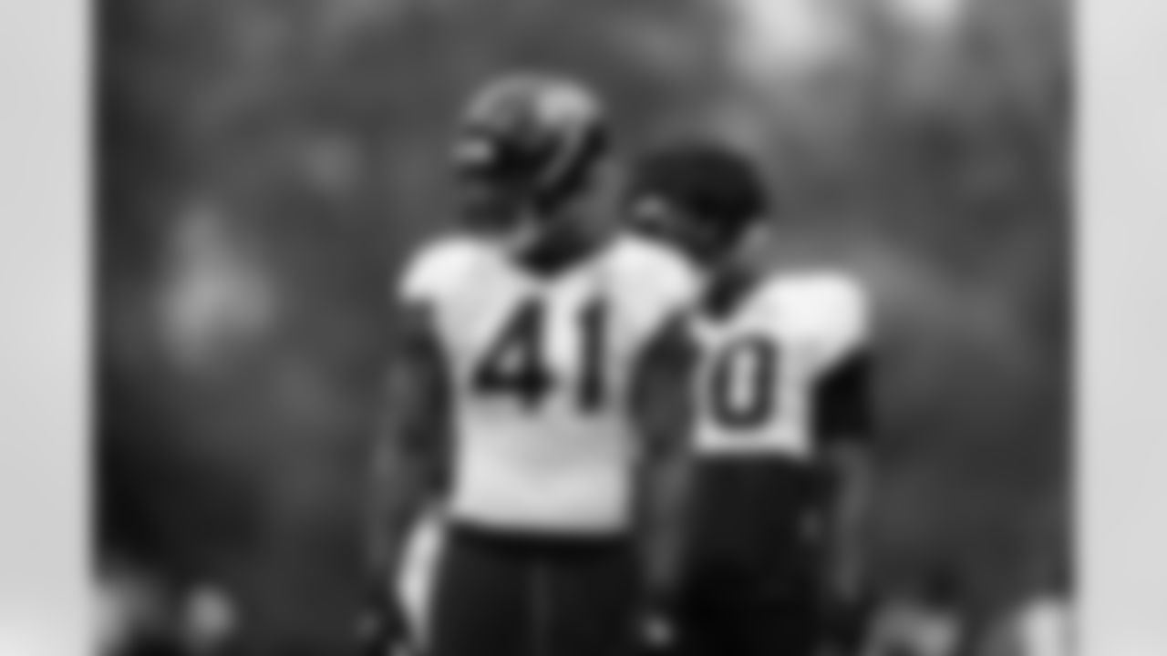 Watford, U.K. — Jaguars defensive end Josh Hines-Allen (41) during practice at The Grove on October 16, 2025.